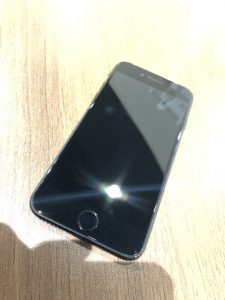 iPhone　SE　第二世代　ガラスコーティング