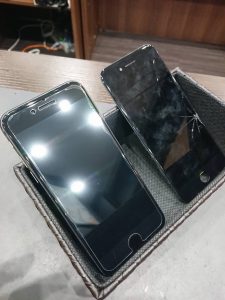 iPhone8　画面割れ　ガラス割れ